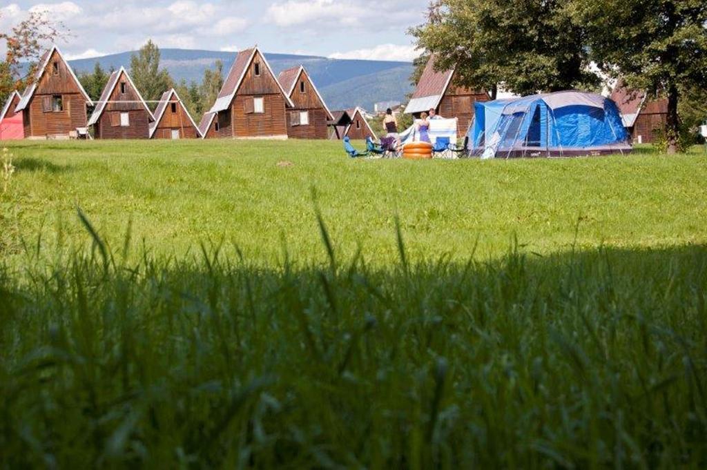 Holiday Park Vrchlabi - Lisci Farma Exterior photo